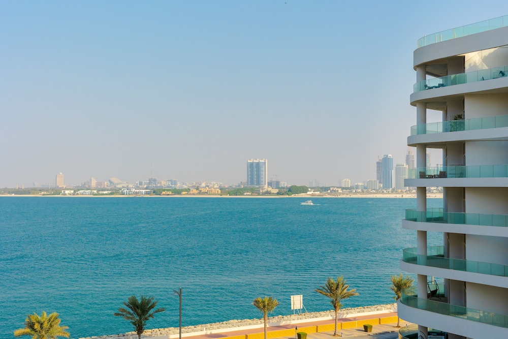 EDEN'S Homes & Villas - Anantara Palm Residences
