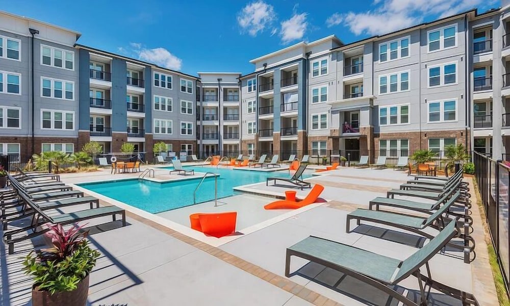 Landing Furnished Apartments - Central West End