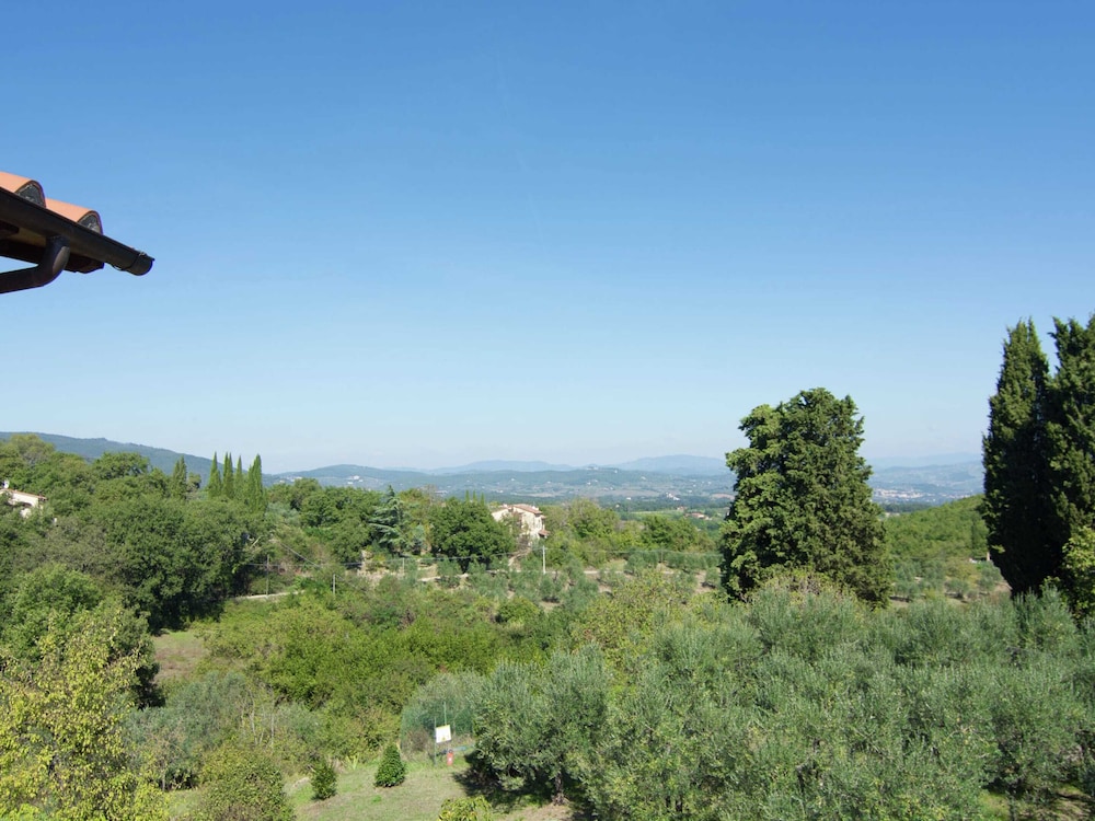 Scenic Stay Near Florence