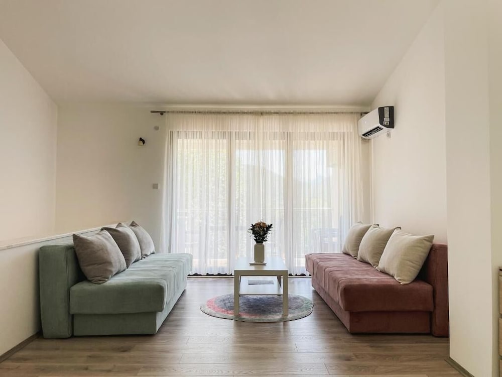 Cozy Karuc Home