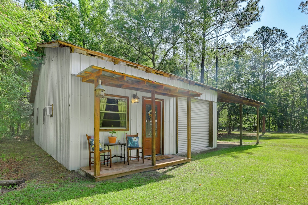 Lake Butler Cabin on 5 Acres w/ Fire Pit!