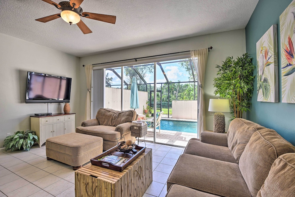Kissimmee Home w/ Private Pool < 3 Mi to Disney!