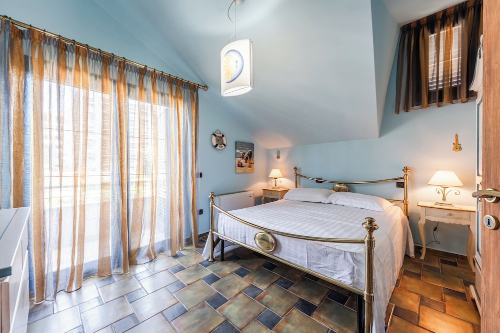 The Antique Villa Seaside