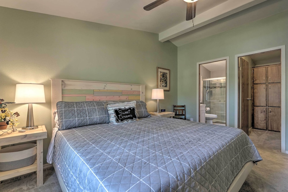 Payson Vacations - Updated Strawberry Family Cabin w/ 2 Private Decks - Property Image 3