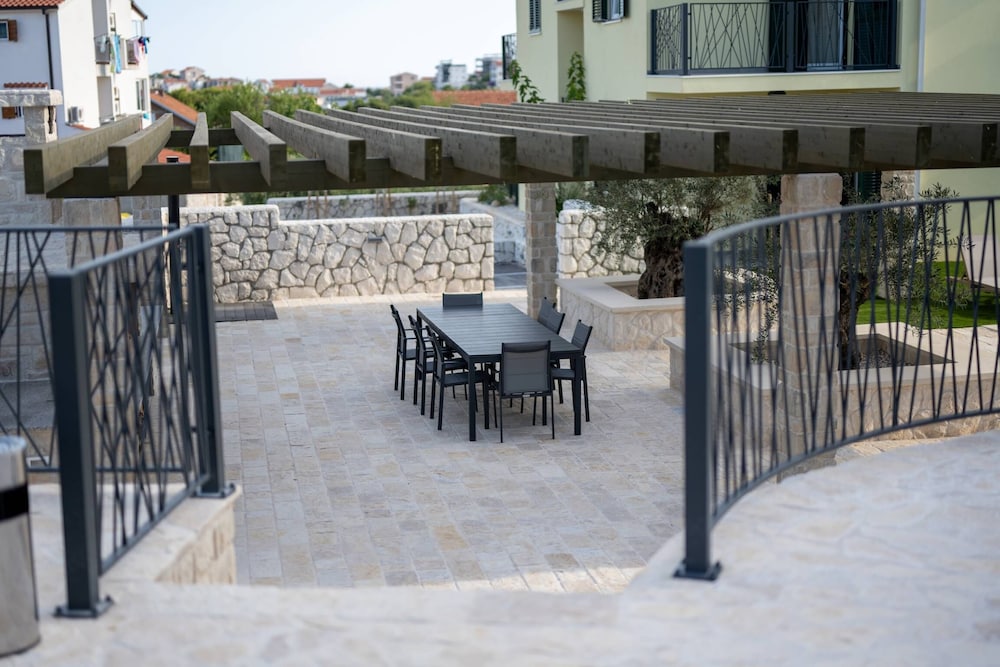 Luxury Living at Horizon Retreat