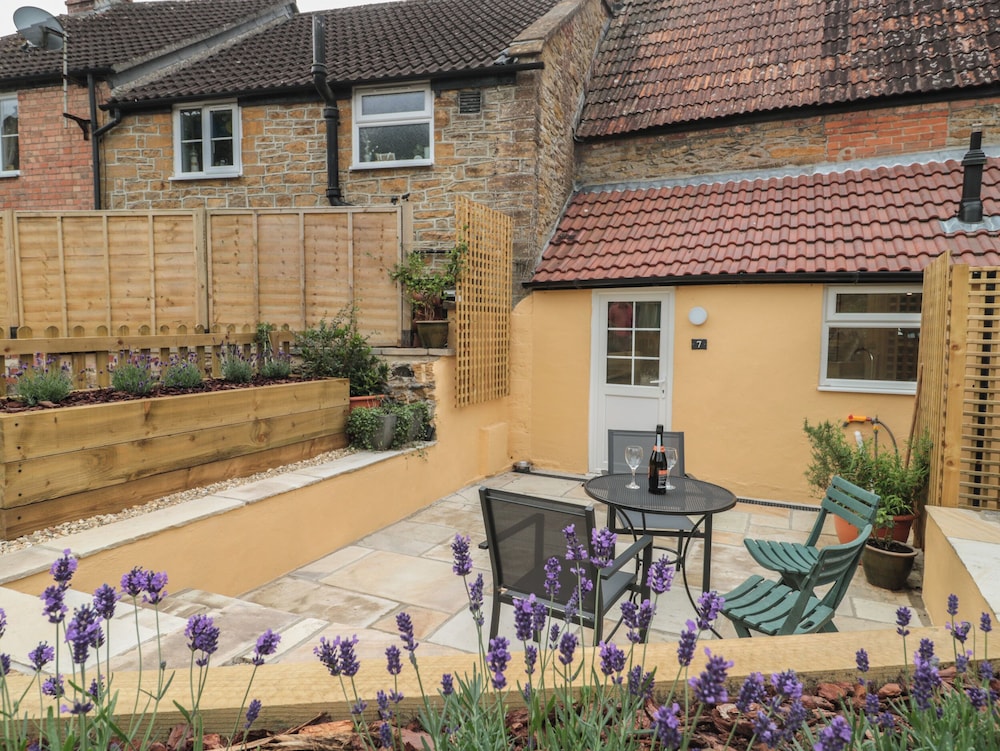 Holly Cottage