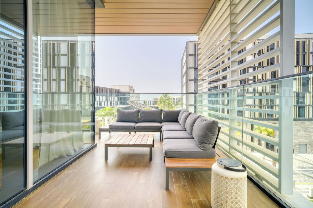 Bluewaters Residences - Mint Stay