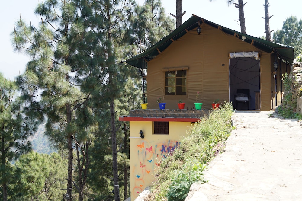 Jaseelo Camps near Tehri Lake