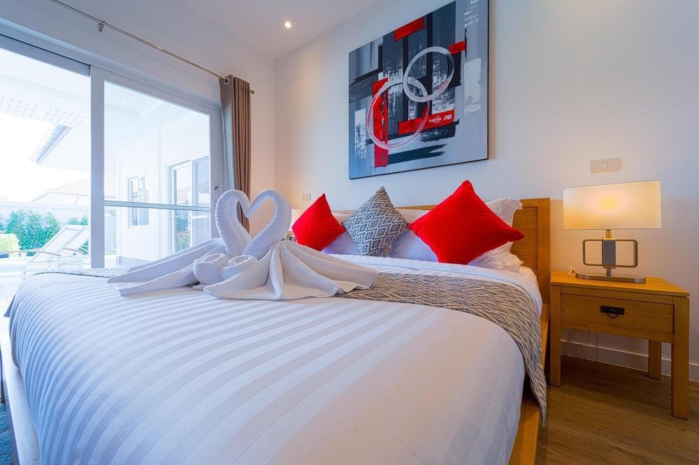 Brand-New Modern 3-Bedroom Villa MB20
