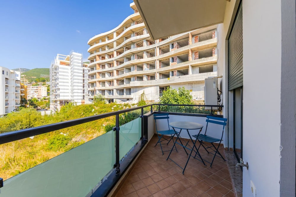 Marina Mirage Apartment