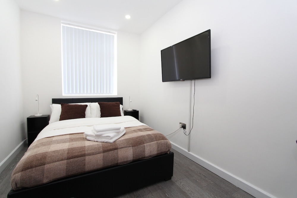 BlueGreen Suites