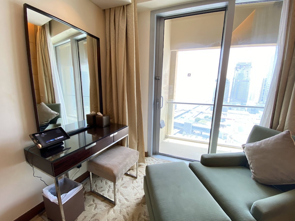Lux BnB Address Dubai Mall Skyline Views