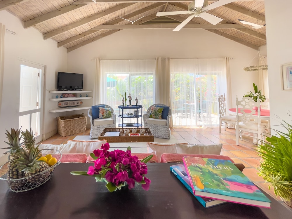 Folly Guest House 2 Bedroom Cottage - Property Image 14