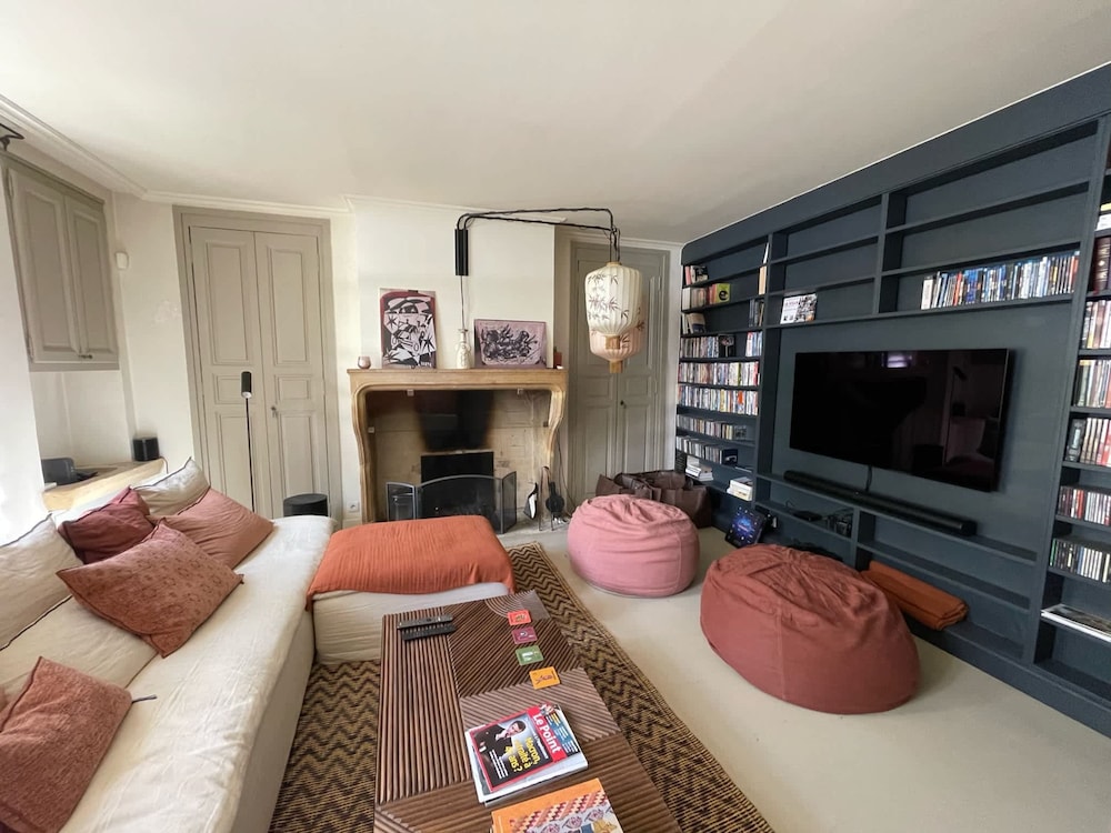 Villa Maillane 18th Century Residence Completely Renovated
