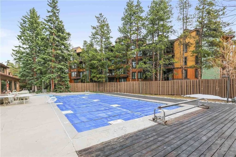 Snodallion 5 Bedroom Condo