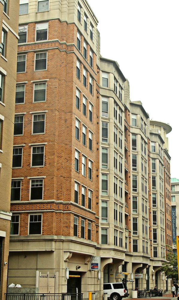 Weichert Suites at 2400 M Street