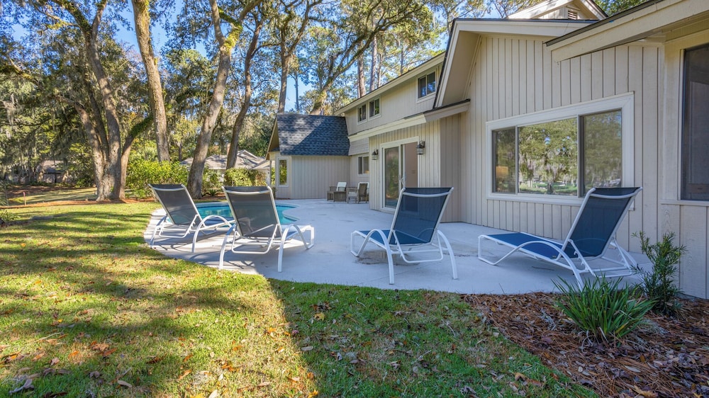 44 Willow Oak Rd. West at The Sea Pines Resort