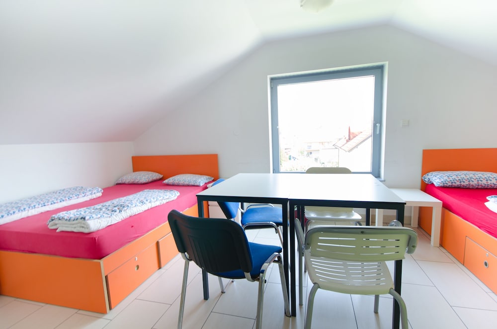 Simbol Rooms - Hostel
