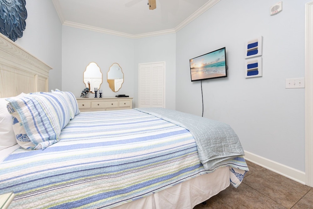 The Oasis 405 Formerly Phoenix West Ii 405 3 Bedroom Condo