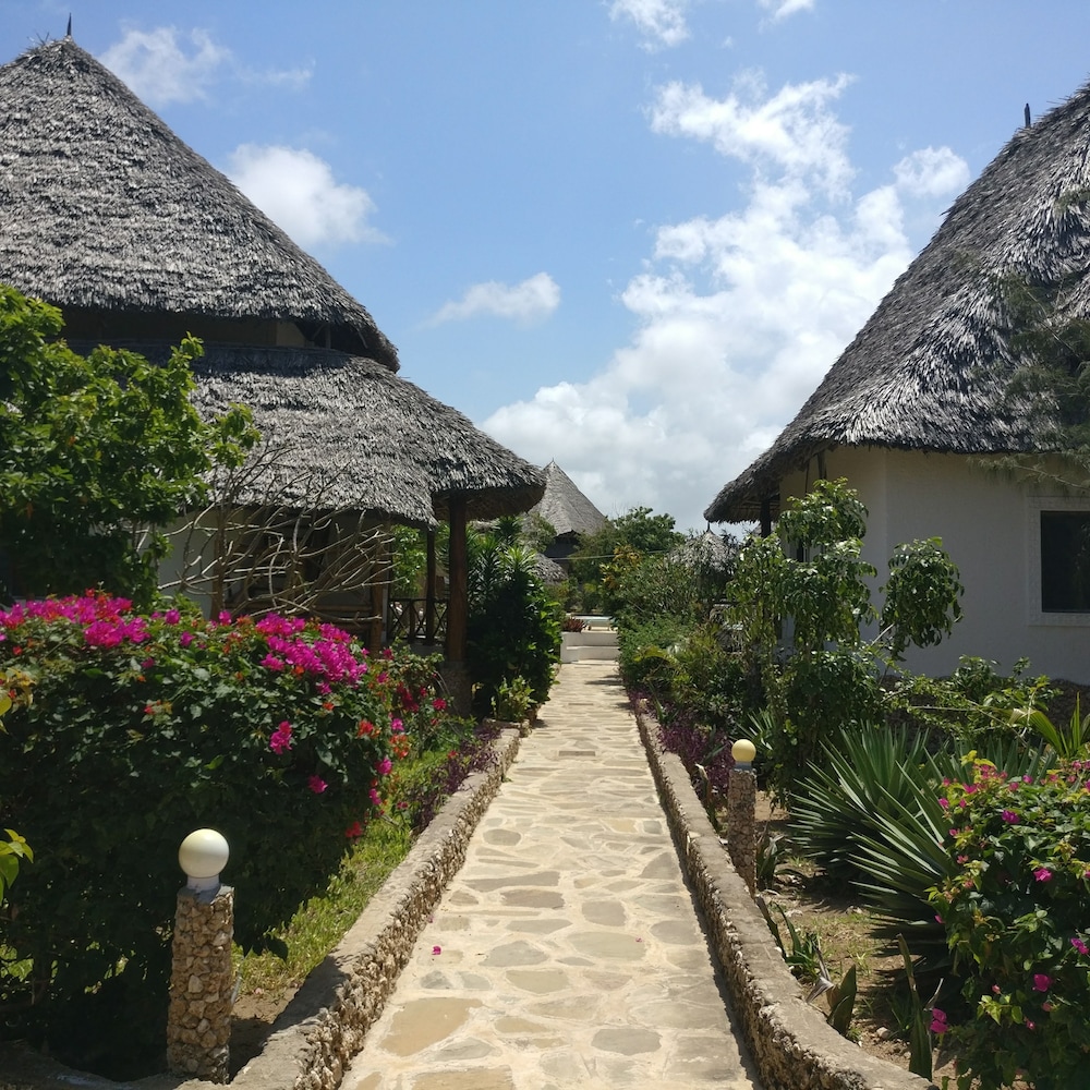Malaika Beach Villas