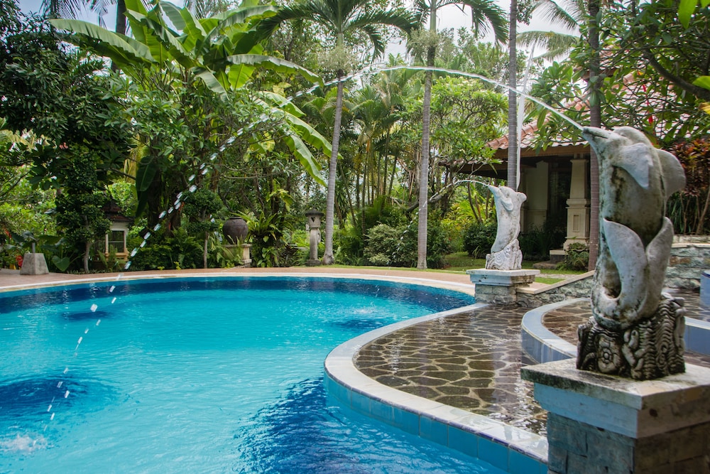 Gunung Paradis Retreat
