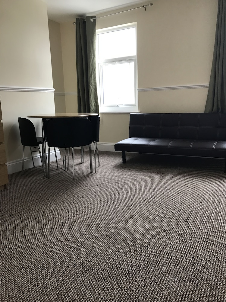 No 8 Apartments