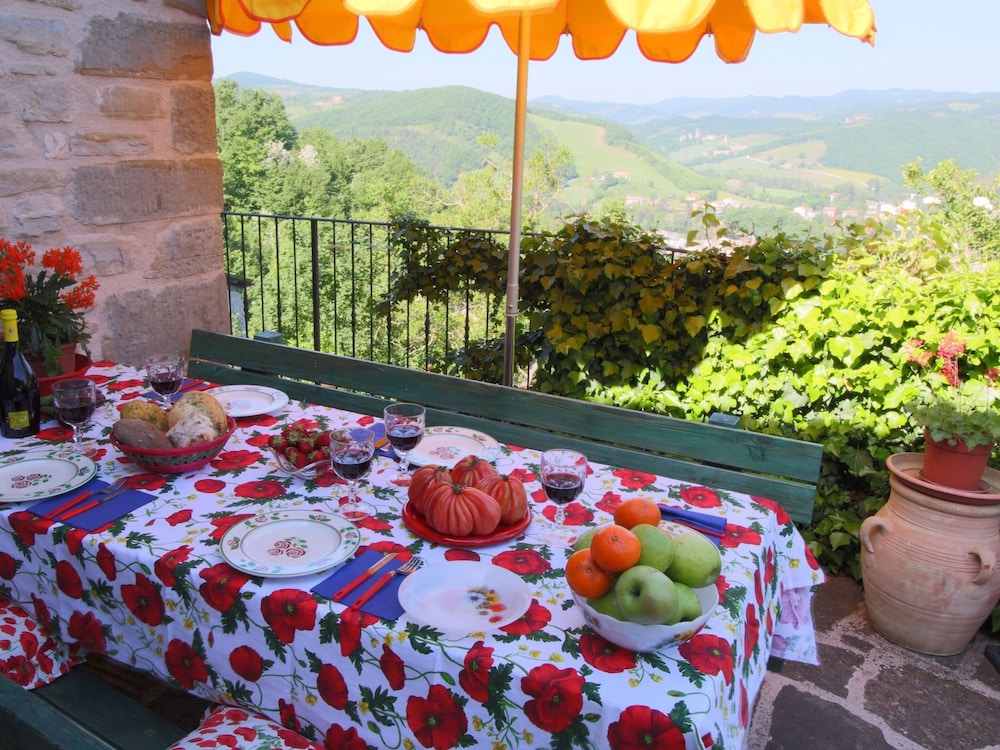 Cottage in Marche Near Ski Slopes view 5