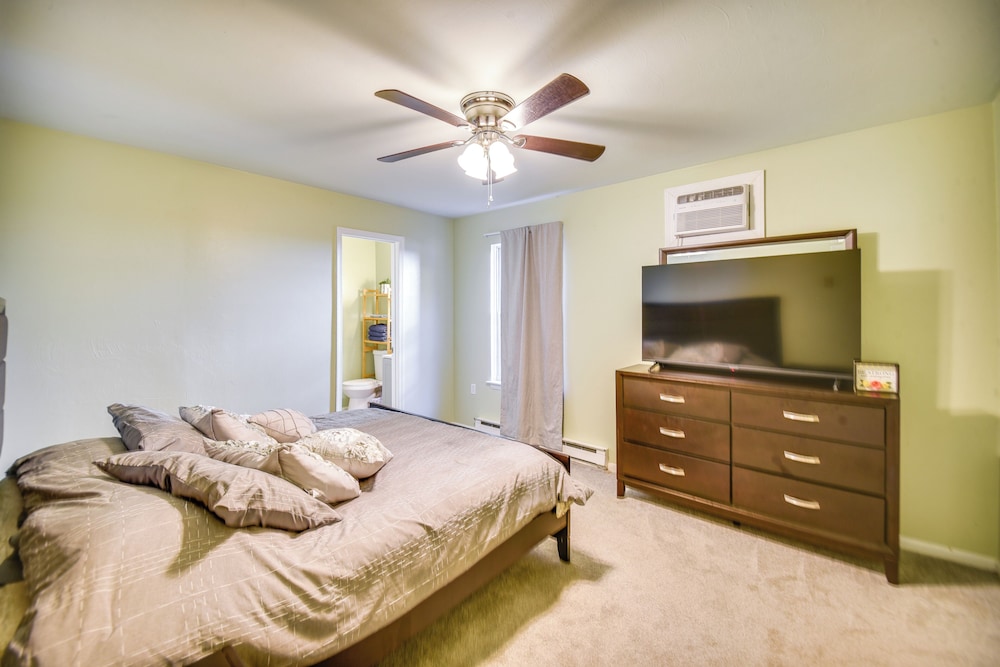 Explore & Relax! Norfolk Duplex < 1 Mi to Beach
