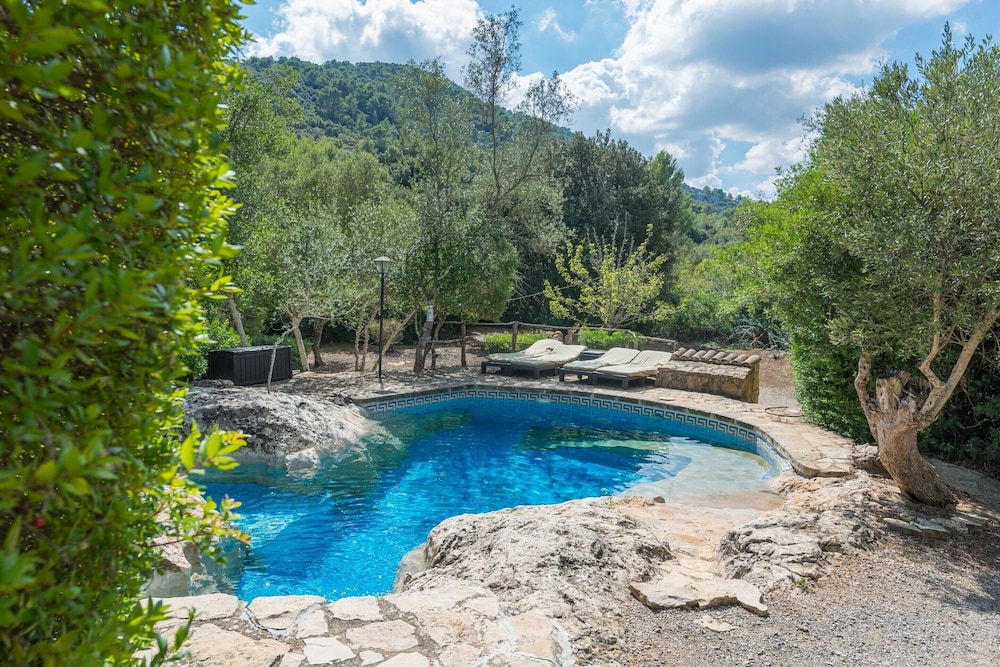 Casa De Piedra - Villa With Private Pool