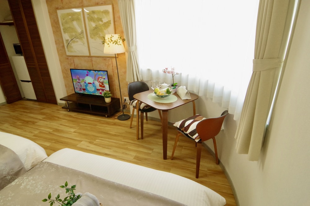 Nipponbashi Art Hotel