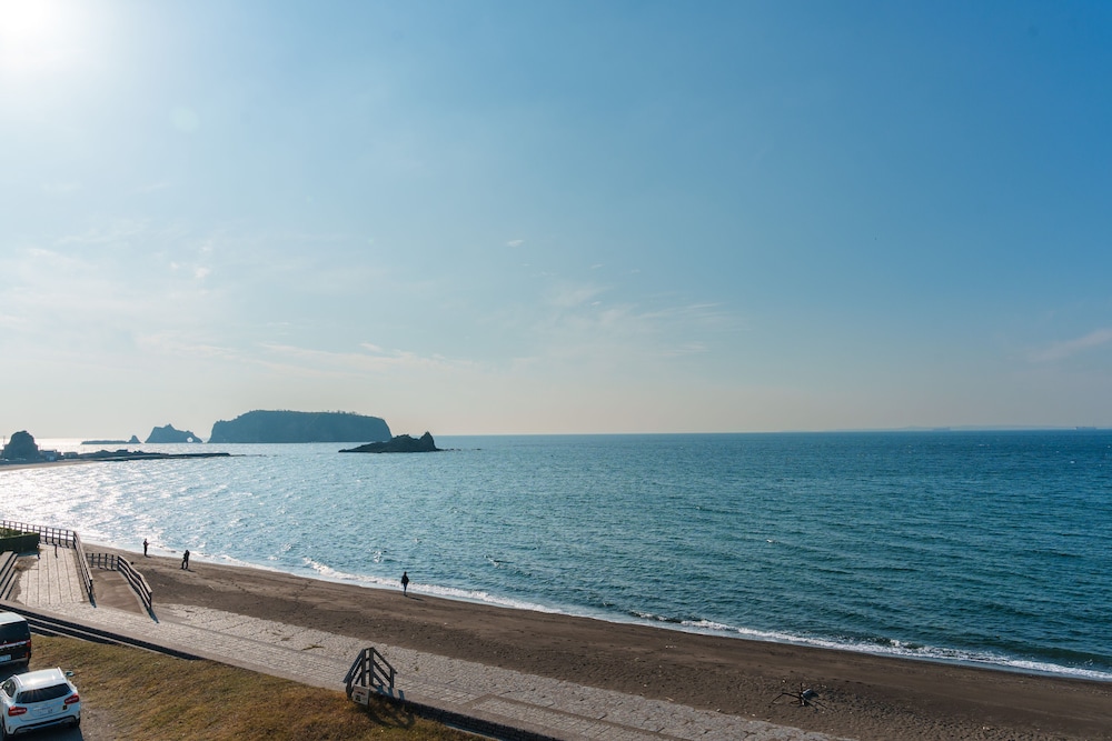 Ryushima Ocean View Villa view 3
