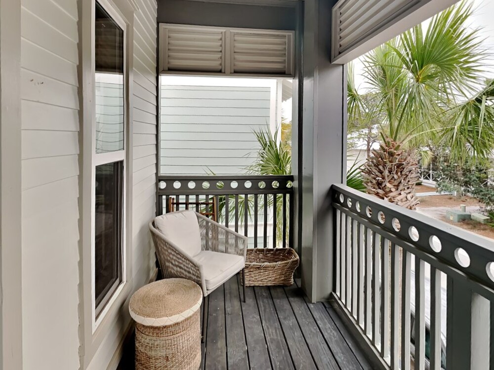 The Holland House II by Southern Vacation Rentals view 5