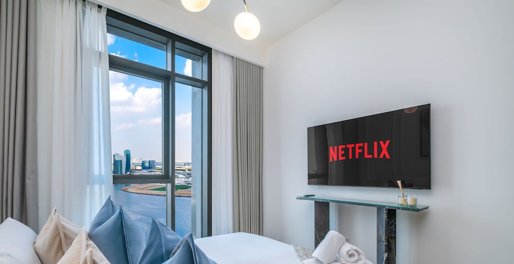 LUX The Dubai Creek Edge Suite