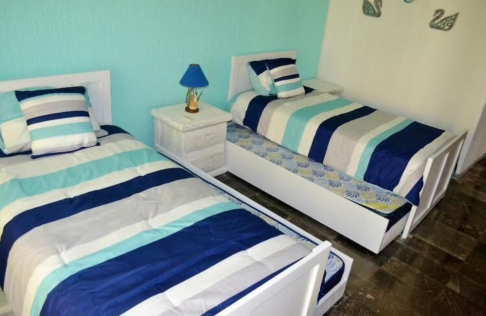 Tu Casa En Zona Hotelera a una Cuadra de la Playa