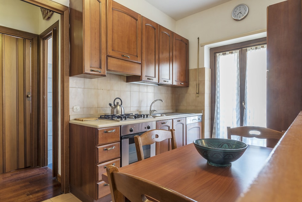 Portaportese Wooden Flat