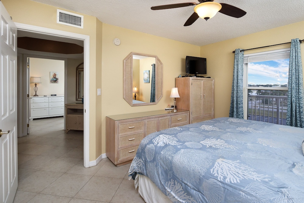 Islander 4005 by Brooks and Shorey Resorts