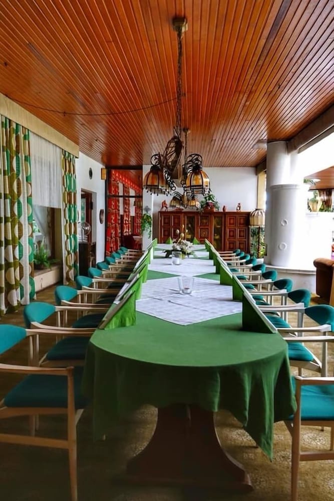 meeting & event spaces