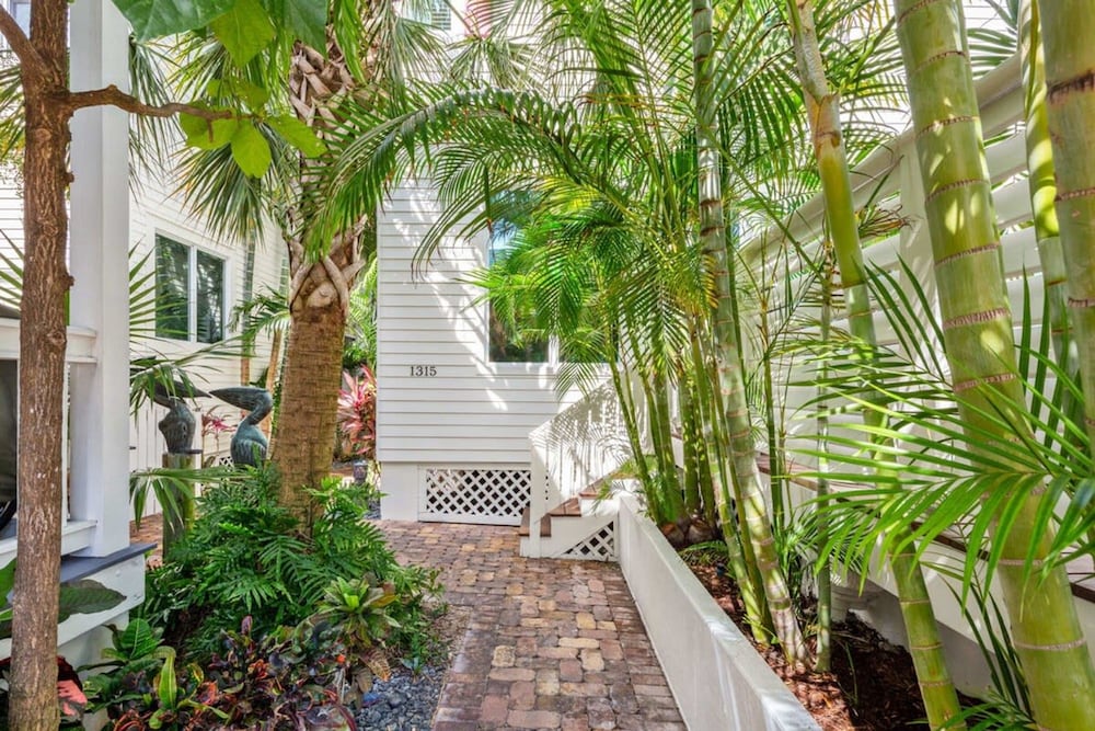Southernmost View by Brightwild Pool H20 Views view 3