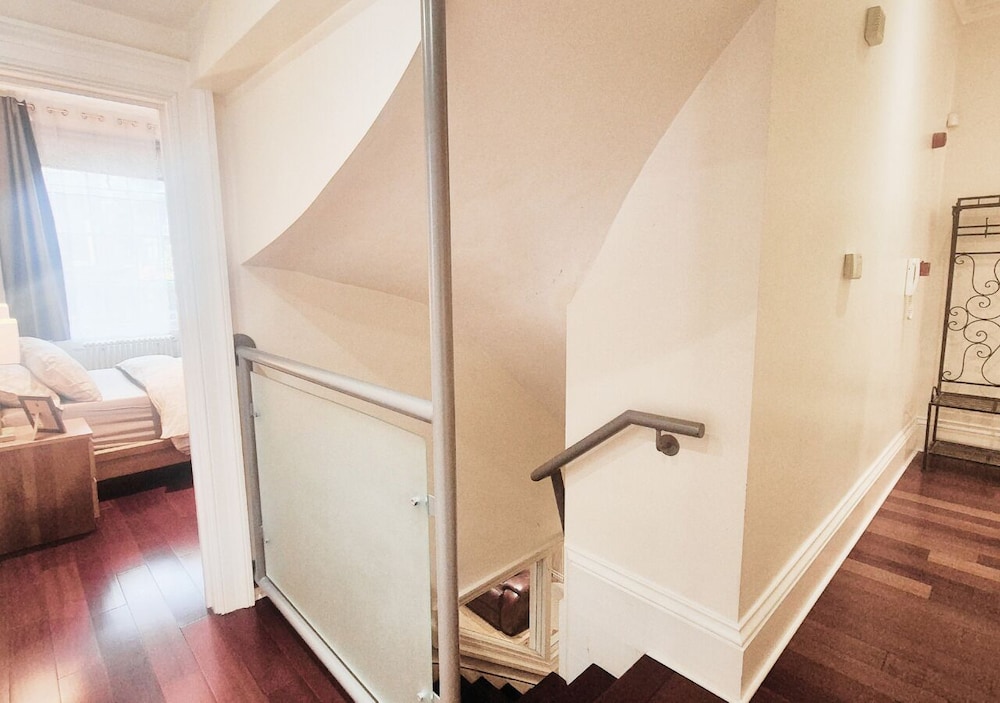 Luxurious & Spacious 2BR