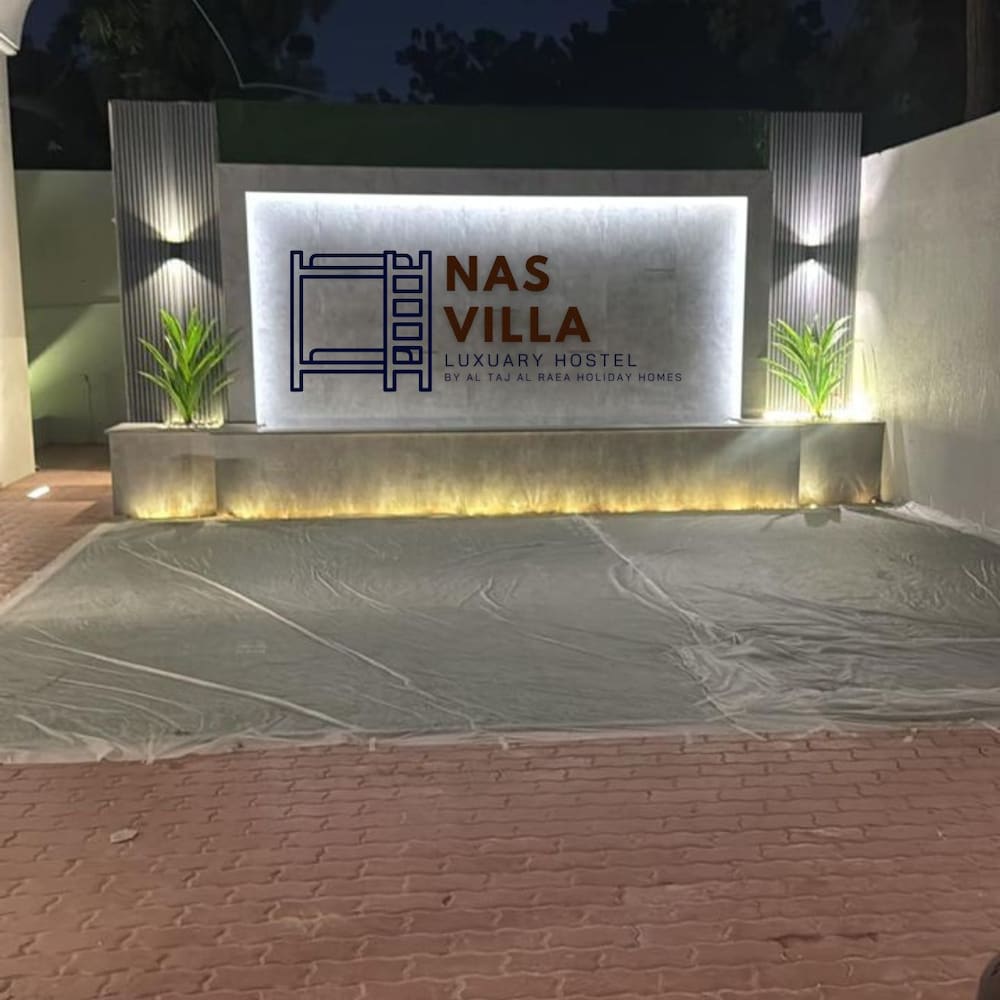 Nas Villa Luxury Hostels
