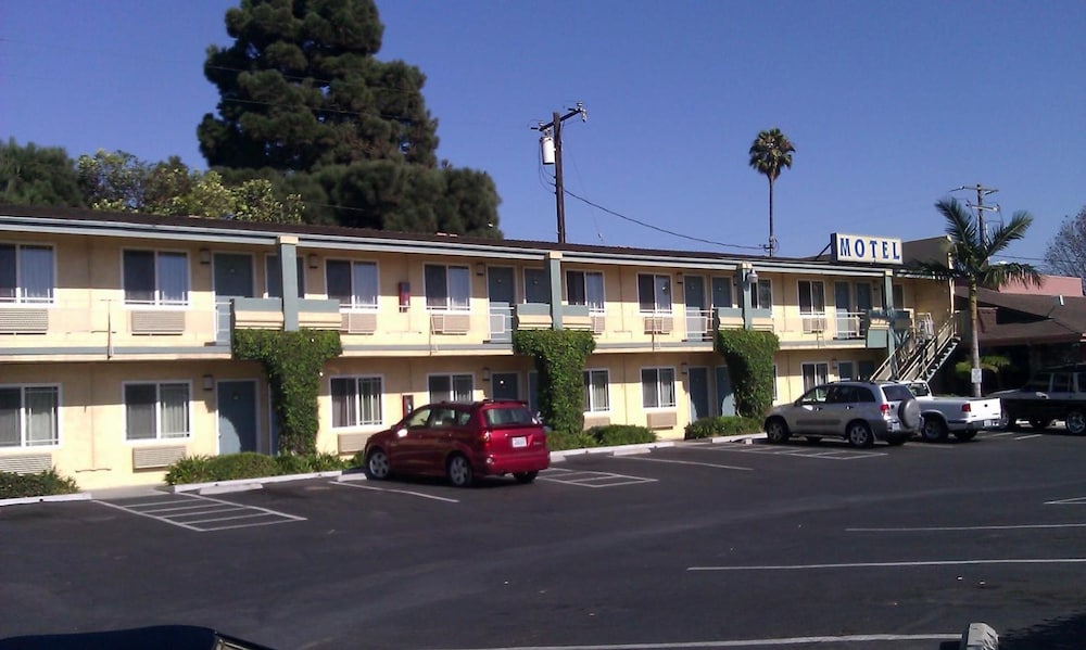 Ventura Vacations - Victoria Motel - Property Image 12