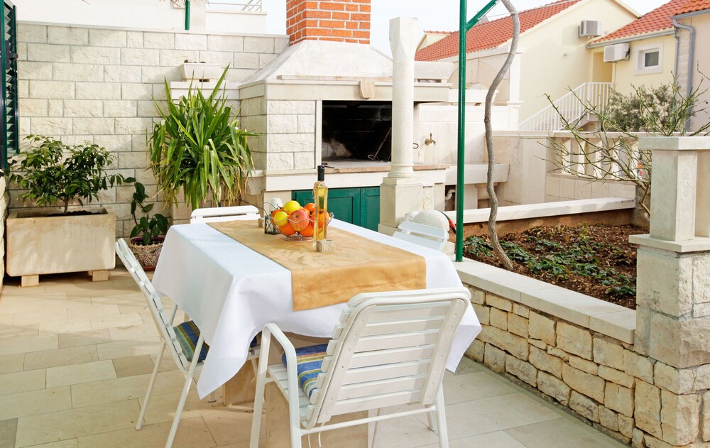 Ratac Apartments