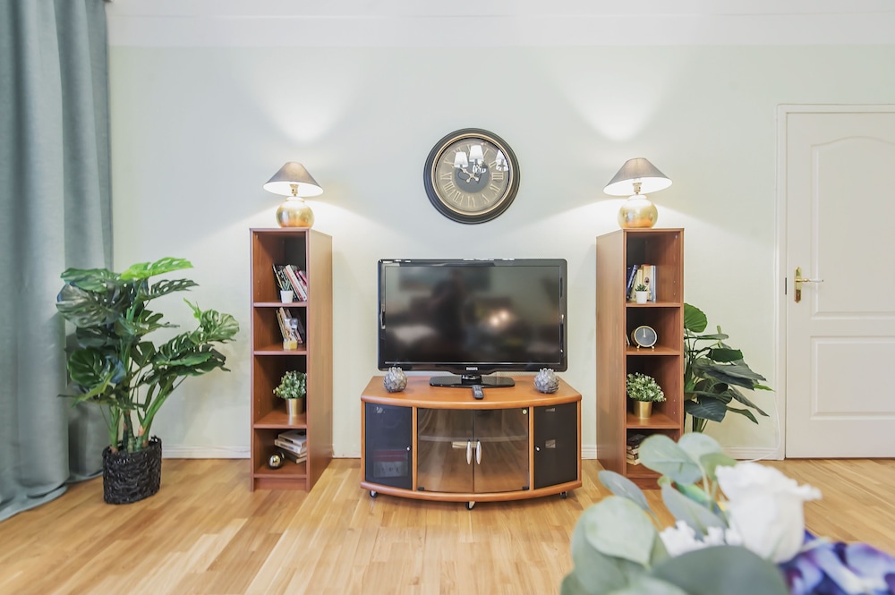 GM Apartment Staropimenovskiy 16
