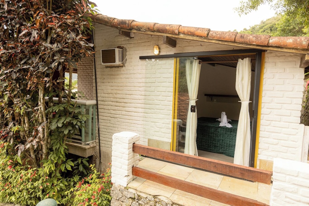 Ref gio em Angra - Su te Vista Mar Pet Friendly