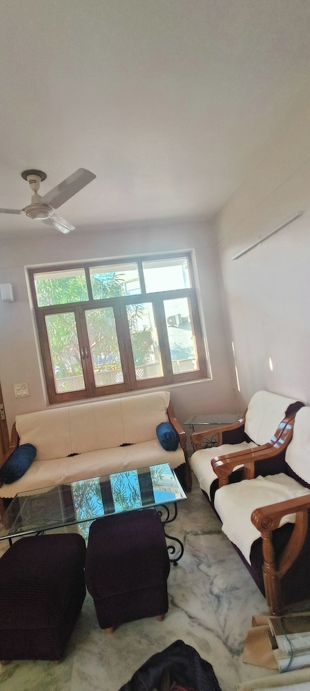 Luxury 2 Bedroom's Apartment