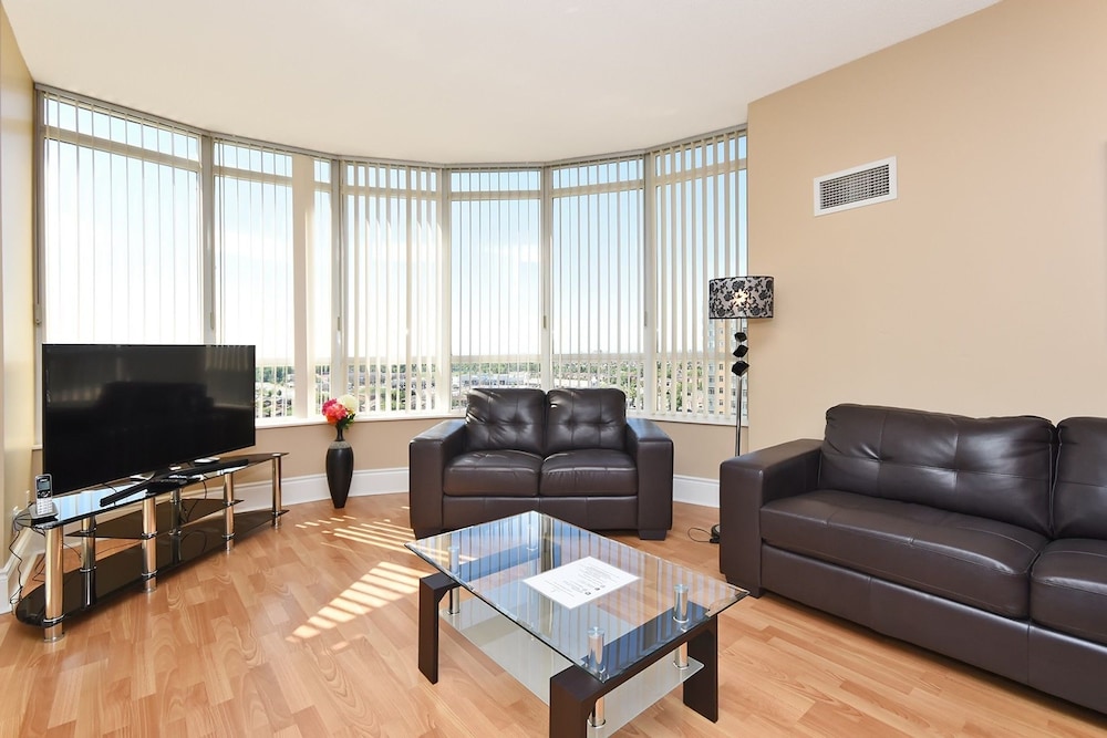 NAPA Furnished Suites - Square One