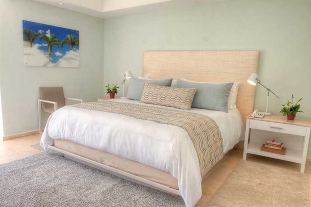 Casa Feliz by Unlimited Luxury Villas