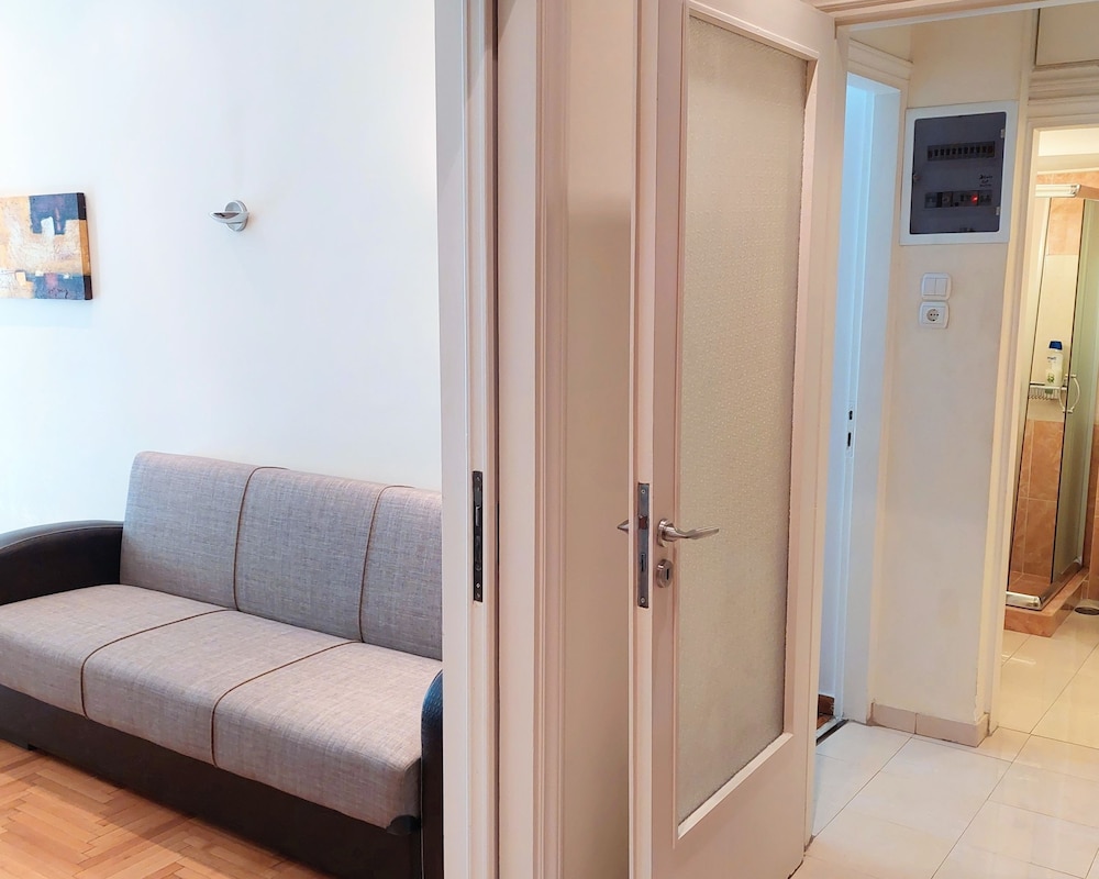 Modern Apartment in Athens Center