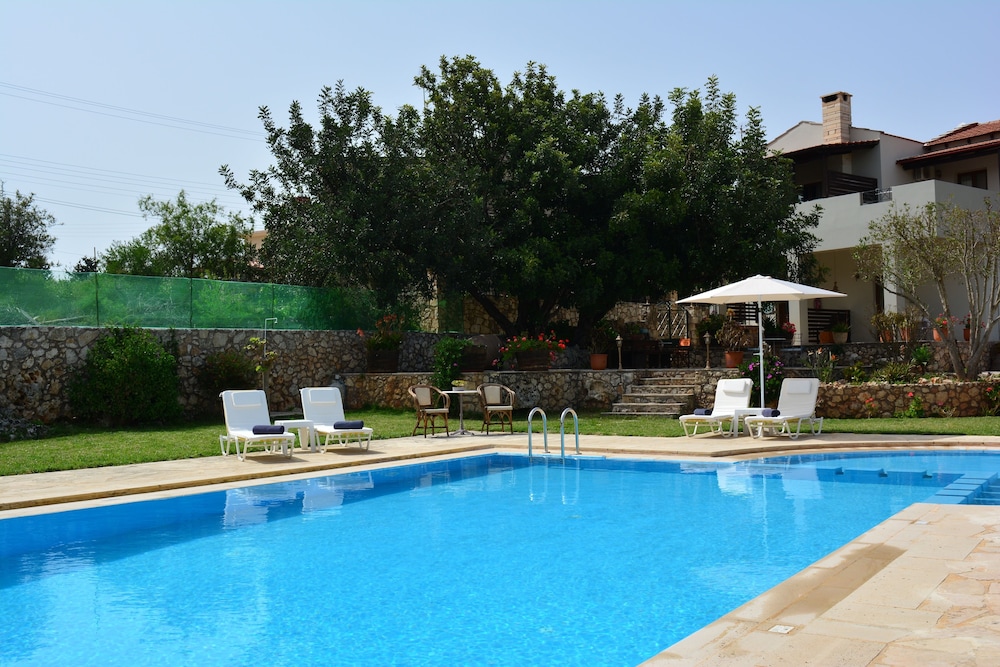 Elianthos Villa