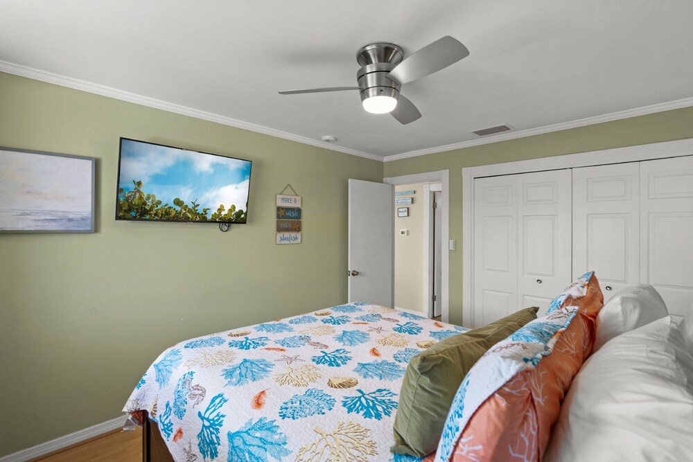 Coastal Breeze Siesta Entire 4-unit Complex With Dock